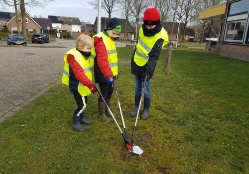opruimactie met kinderen