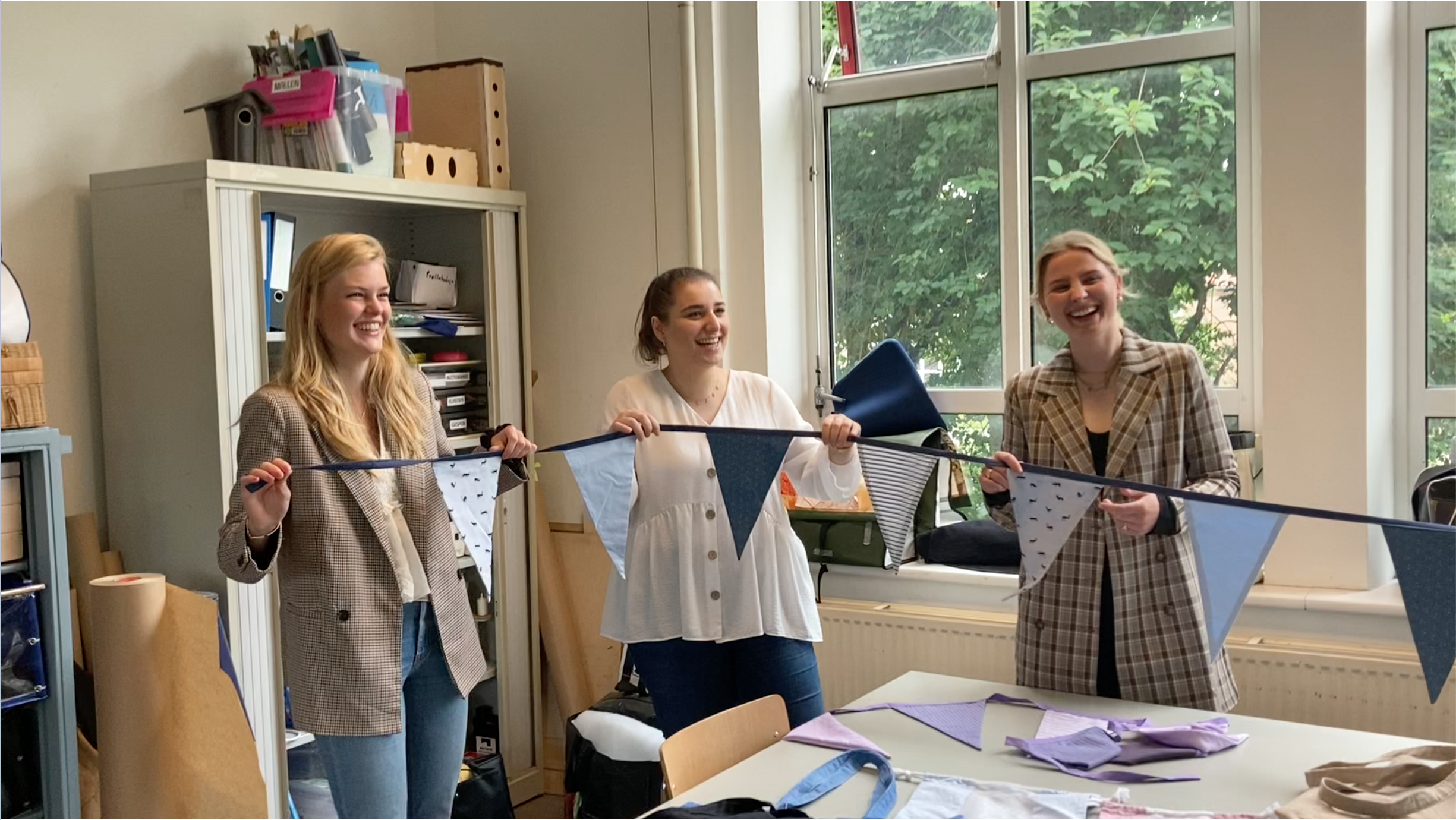 Aan het werk in het naaiatelier van Circulus-Berkel