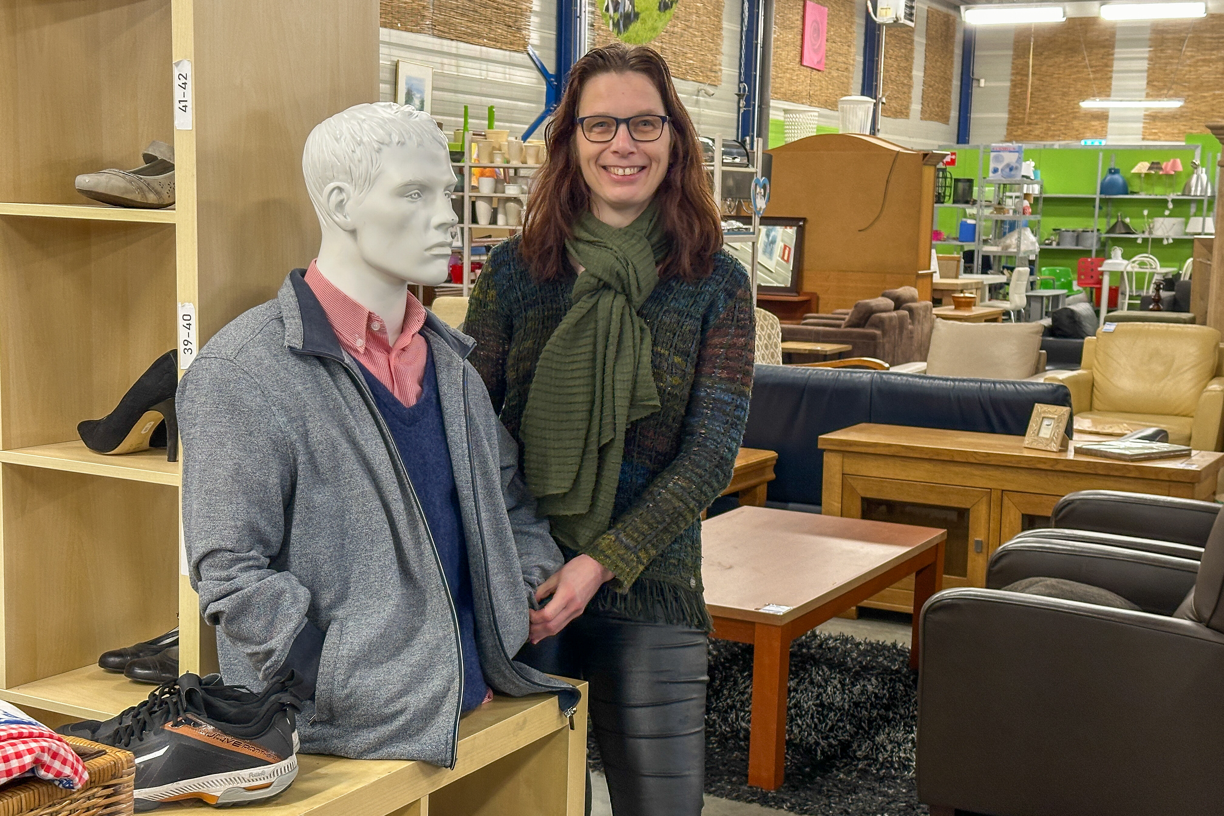 Mariska werkt in onze kringloopzaak