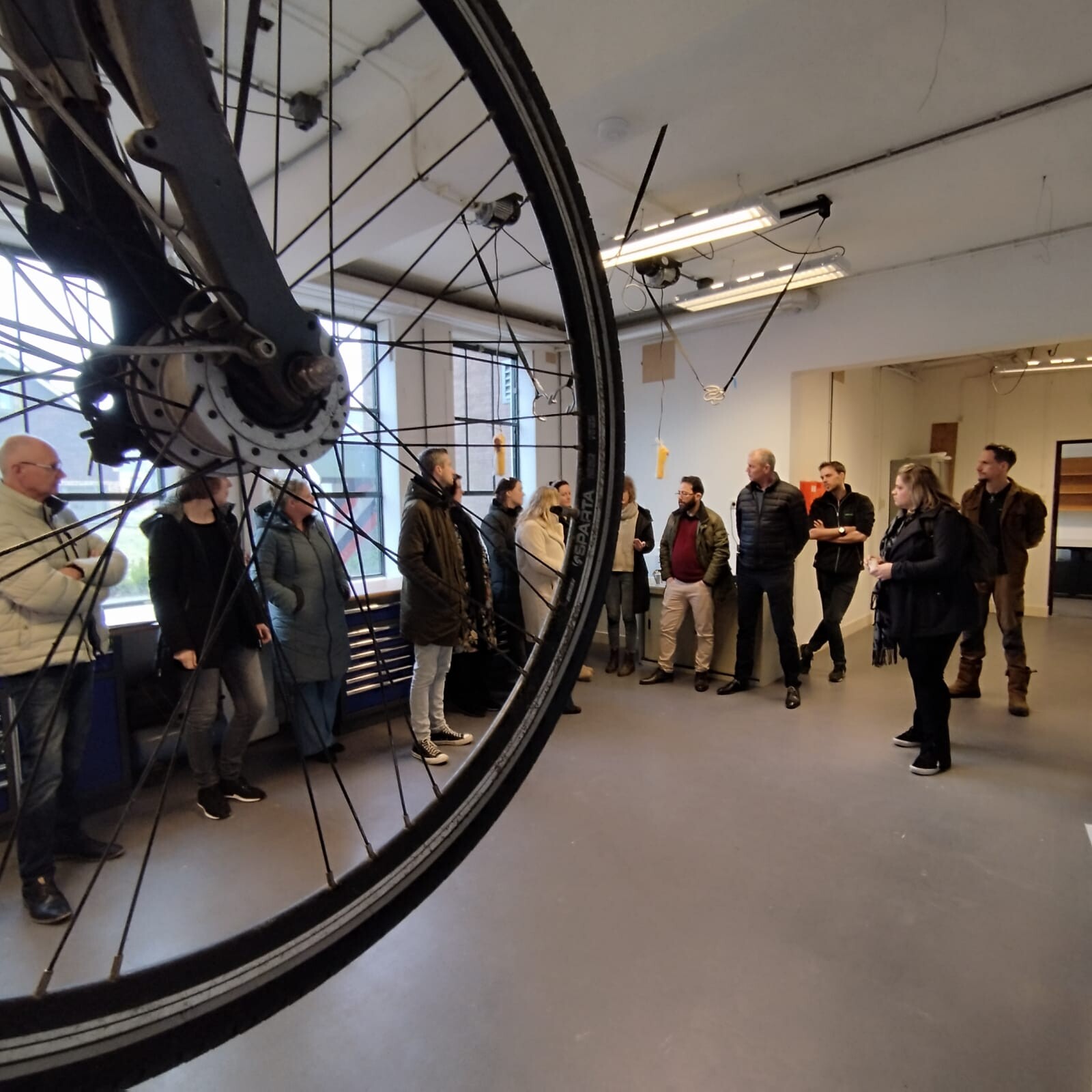 't Baken bezoekt Fietsen Werkplaats