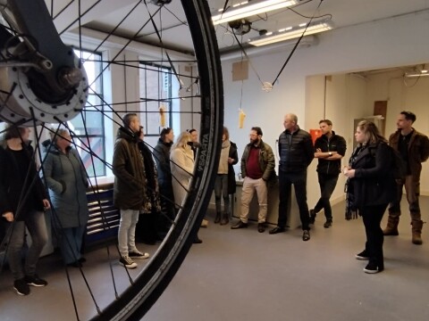 't Baken bezoekt Fietsen Werkplaats